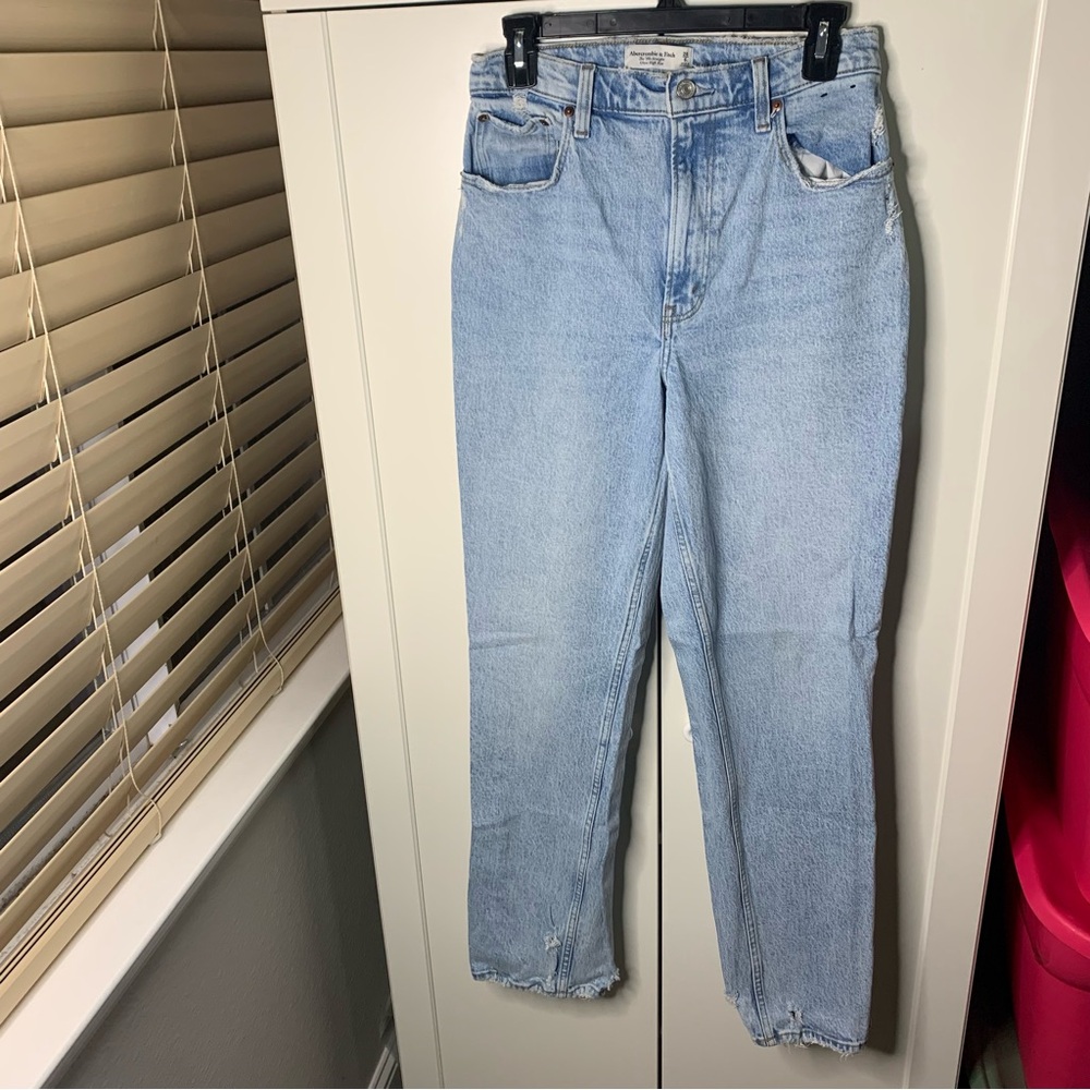 Abercrombie & Fitch The 90s Straight Ultra High Rise Curve Love Jeans